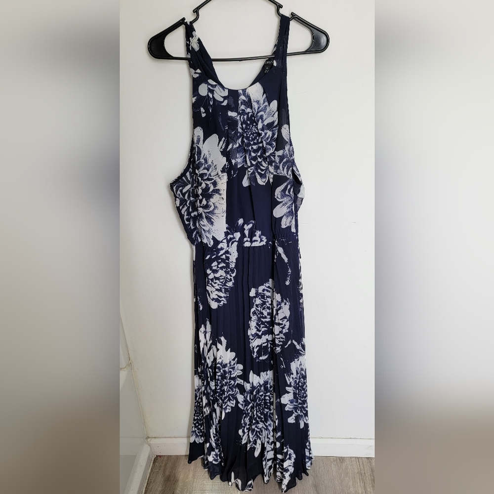 Lane Bryant dark blue with withe flowers high neckline dress size 18